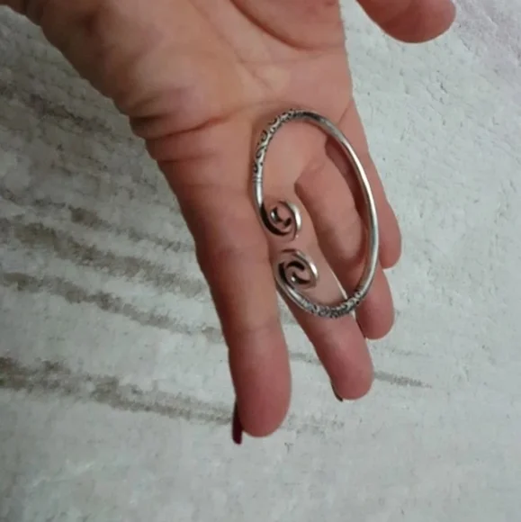 !NEW Heavy 925 Sterling Silver Swirl Cuff | Adjustable Bracelet - Picture 7 of 15